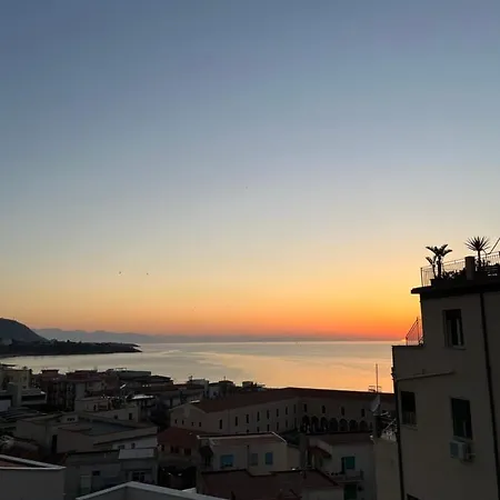 Window On The Sunset * Cefalú